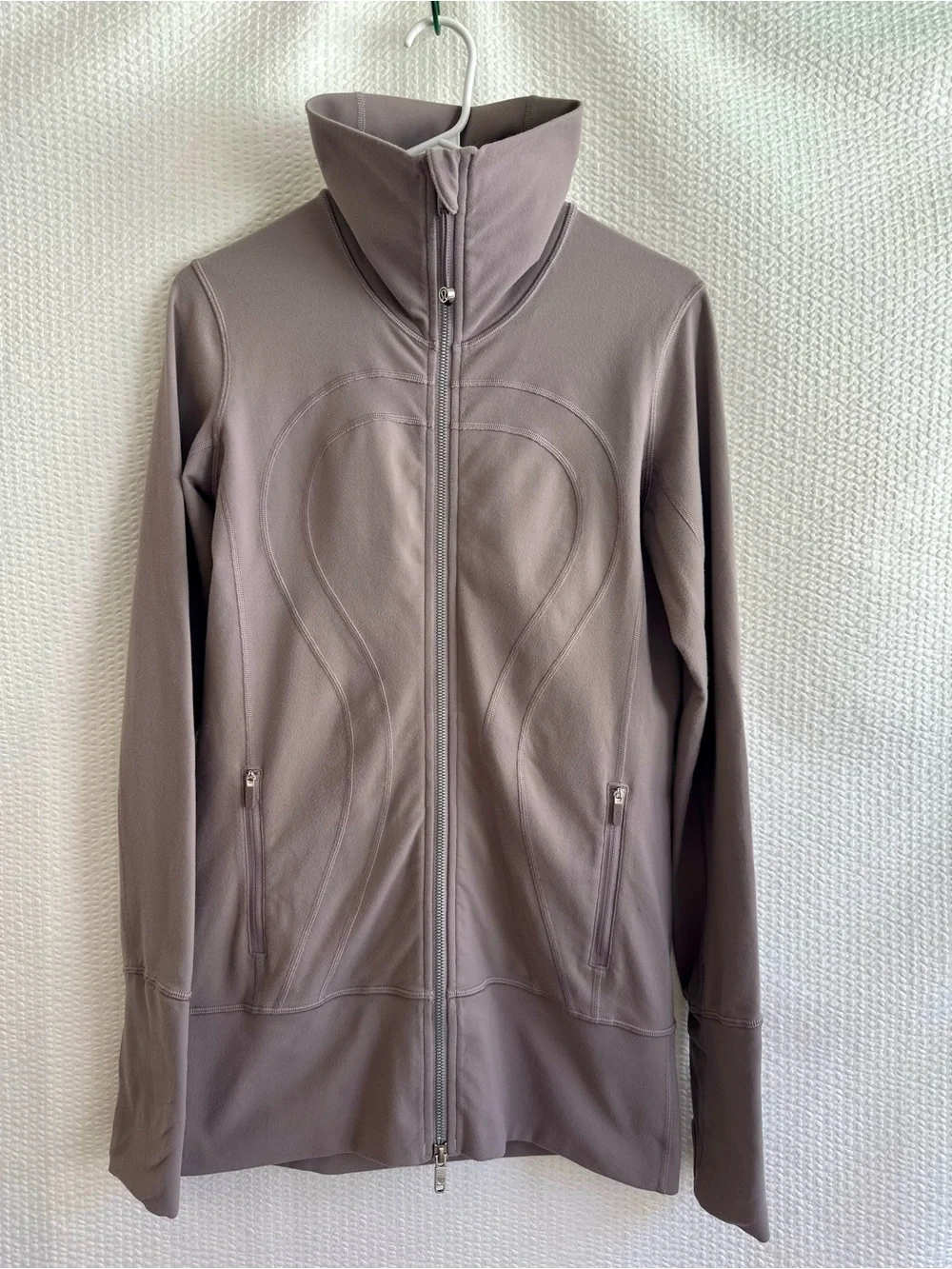Lululemon In Stride Jacket Violet Verbena Purple Luon Running Jacket Size: 6